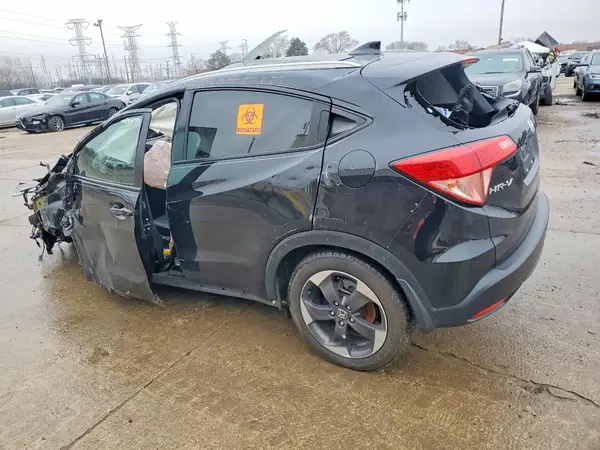 3CZRU6H78JM701054 2018 HONDA HR-V - Image 2