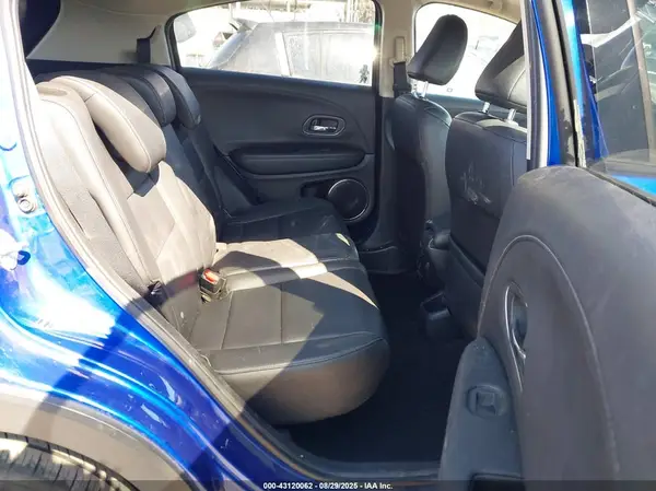 3CZRU6H78JM701202 2018 HONDA HR-V - Image 8