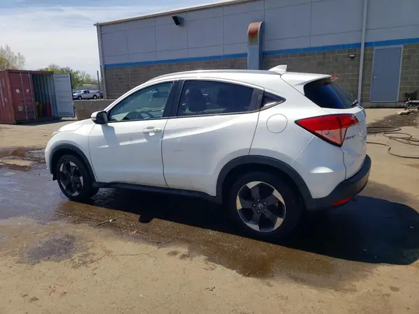 3CZRU6H78JM701992 2018 HONDA HR-V - Image 2
