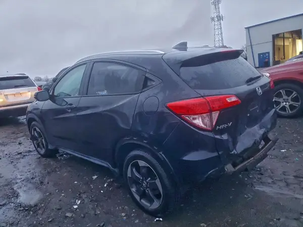 3CZRU6H78JM702852 2018 HONDA HR-V - Image 2