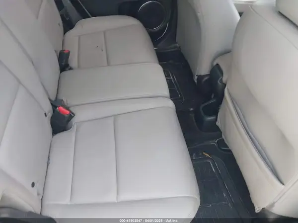 3CZRU6H78JM704178 2018 HONDA HR-V - Image 8