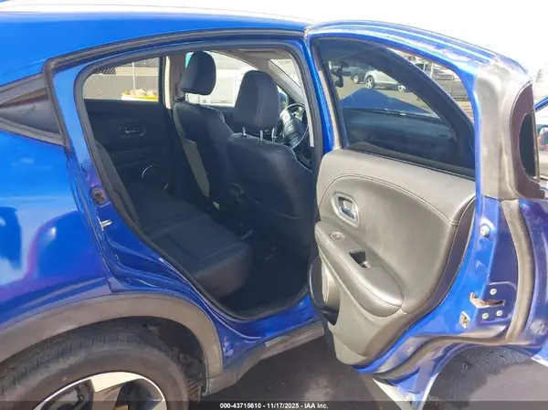 3CZRU6H78JM704505 2018 HONDA HR-V - Image 8