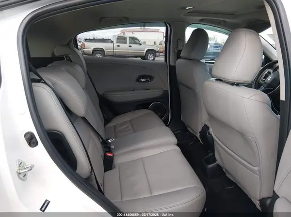 3CZRU6H78JM707730 2018 HONDA HR-V - Image 8