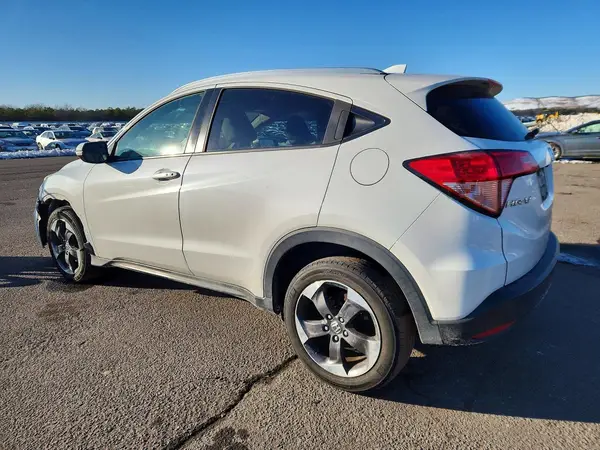 3CZRU6H78JM710174 2018 HONDA HR-V - Image 2