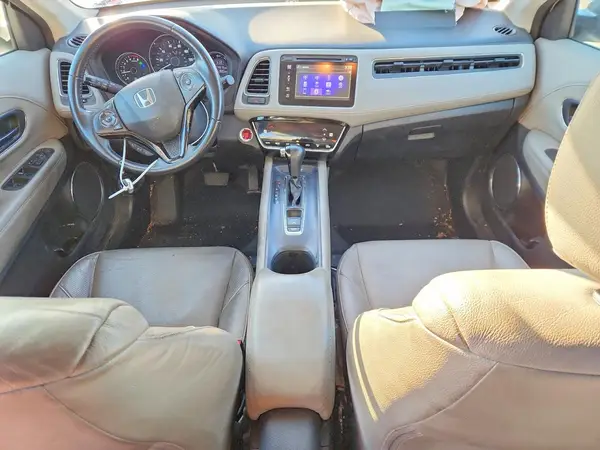 3CZRU6H78JM710174 2018 HONDA HR-V - Image 8