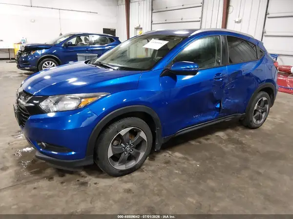 3CZRU6H78JM719778 2018 HONDA HR-V - Image 2