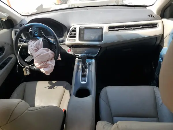 3CZRU6H78JM721577 2018 HONDA HR-V - Image 8