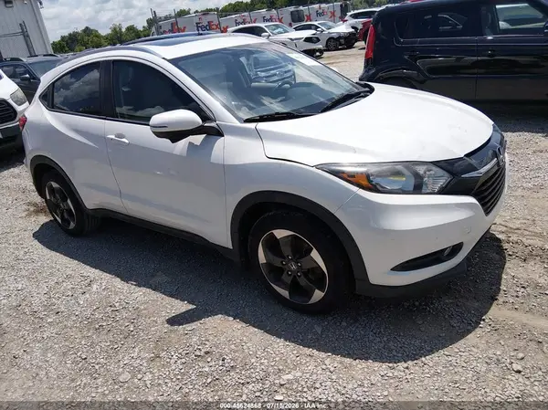 3CZRU6H78JM724219 2018 HONDA HR-V - Image 1