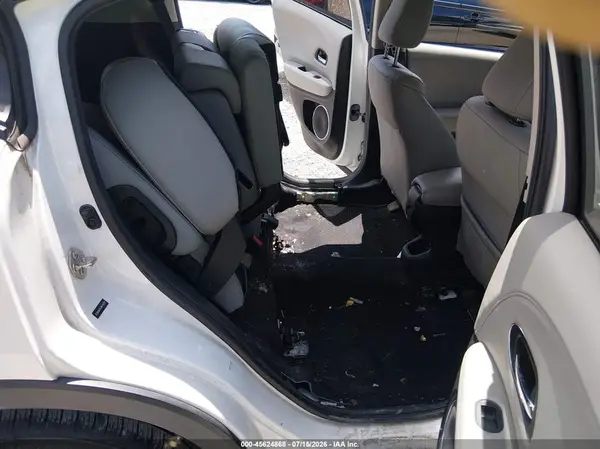 3CZRU6H78JM724219 2018 HONDA HR-V - Image 8