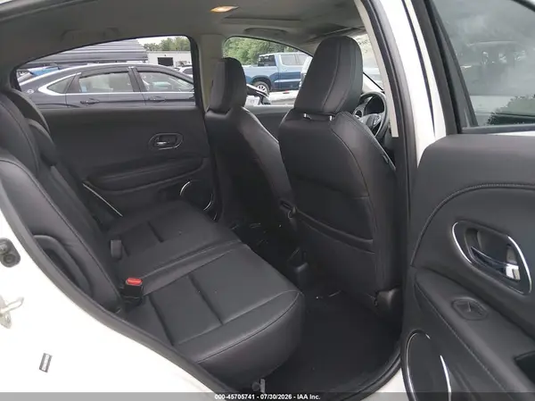 3CZRU6H78KM709205 2019 HONDA HR-V - Image 8