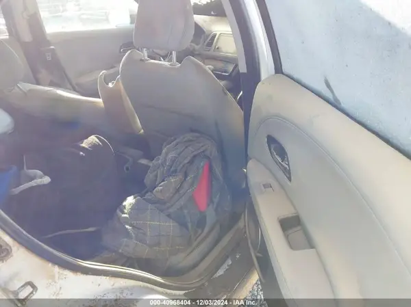 3CZRU6H78KM718809 2019 HONDA HR-V - Image 8