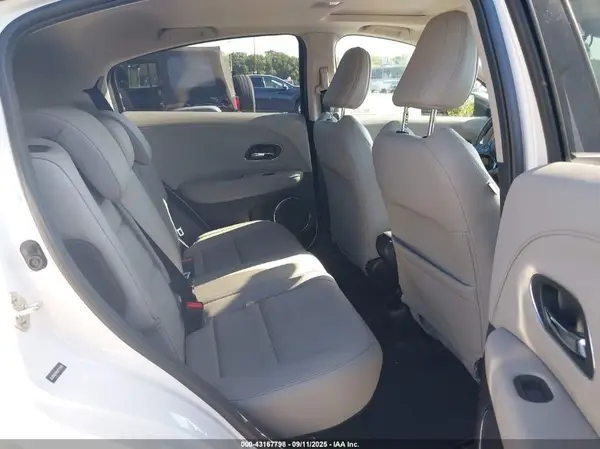 3CZRU6H78KM721080 2019 HONDA HR-V - Image 8