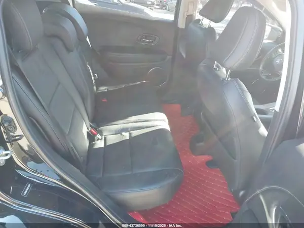 3CZRU6H78KM725677 2019 HONDA HR-V - Image 8