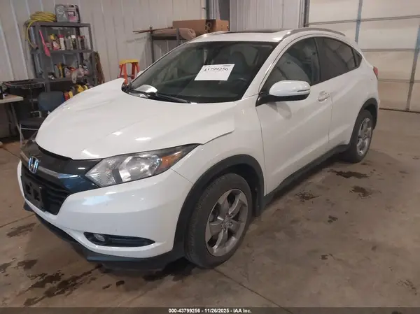 3CZRU6H79GM759490 2016 HONDA HR-V - Image 2