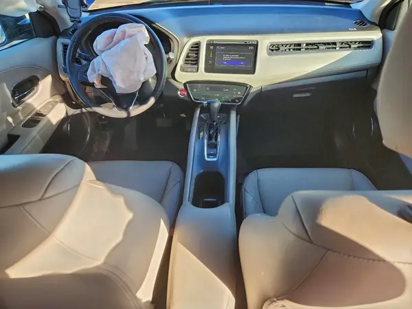 3CZRU6H79HM701638 2017 HONDA HR-V - Image 8