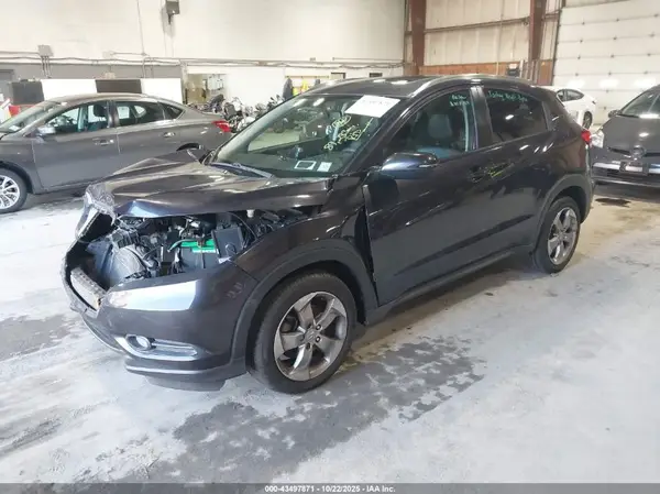 3CZRU6H79HM711330 2017 HONDA HR-V - Image 2