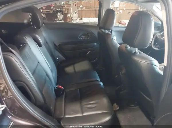 3CZRU6H79HM711330 2017 HONDA HR-V - Image 8