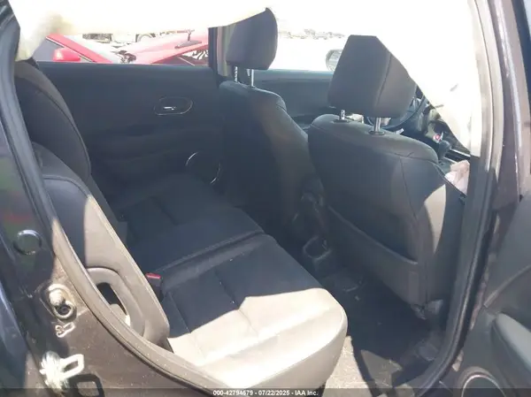 3CZRU6H79HM713787 2017 HONDA HR-V - Image 8