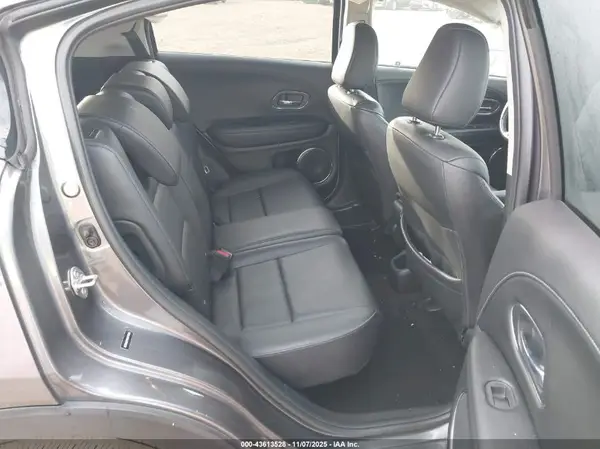 3CZRU6H79HM716866 2017 HONDA HR-V - Image 8