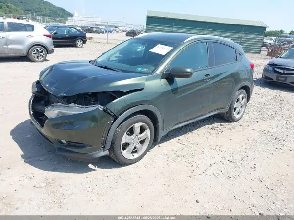 3CZRU6H79HM718665 2017 HONDA HR-V - Image 2
