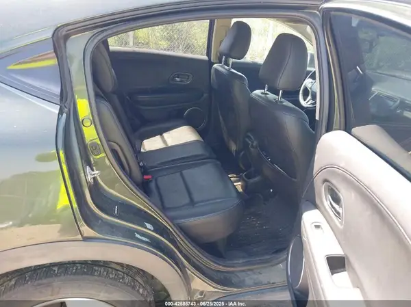 3CZRU6H79HM718665 2017 HONDA HR-V - Image 8