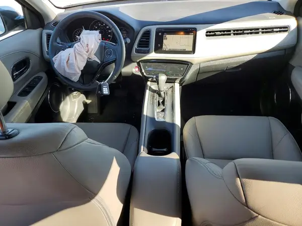 3CZRU6H79HM722795 2017 HONDA HR-V - Image 8