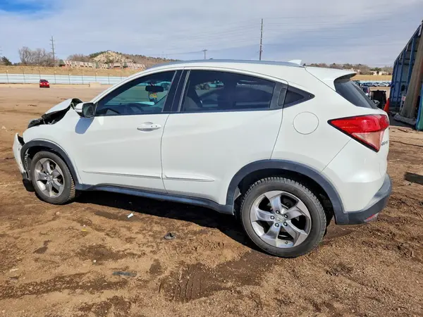 3CZRU6H79HM726068 2017 HONDA HR-V - Image 2