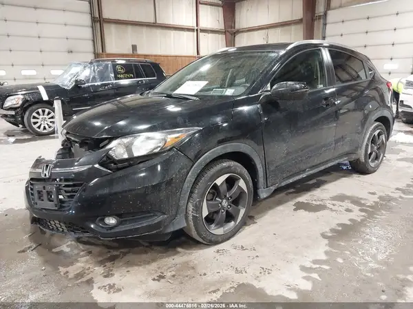3CZRU6H79JM712936 2018 HONDA HR-V - Image 2