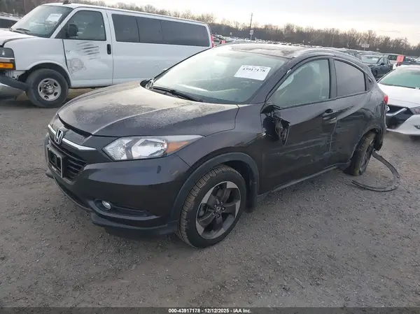 3CZRU6H79JM719028 2018 HONDA HR-V - Image 2