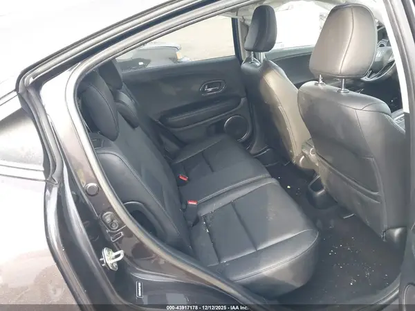 3CZRU6H79JM719028 2018 HONDA HR-V - Image 8