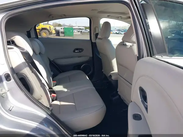 3CZRU6H79KM732038 2019 HONDA HR-V - Image 8