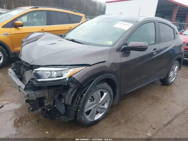 3CZRU6H79KM735876 2019 HONDA HR-V - Image 2