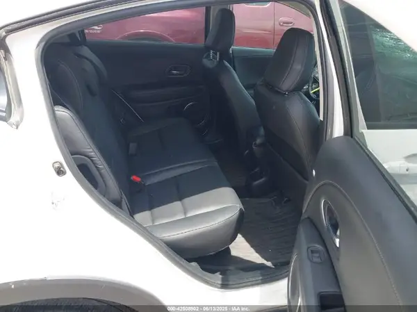 3CZRU6H79MM705618 2021 HONDA HR-V - Image 8