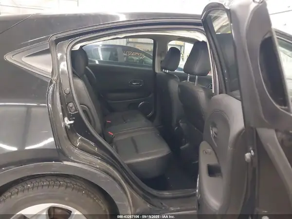 3CZRU6H7XGM711061 2016 HONDA HR-V - Image 8
