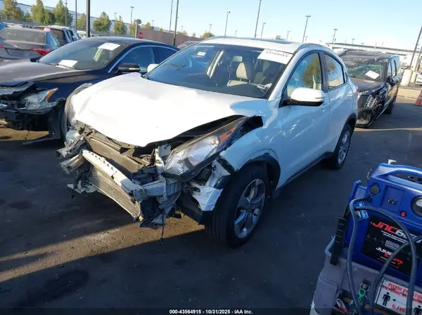 3CZRU6H7XGM769705 2016 HONDA HR-V - Image 2