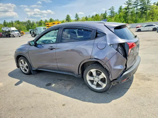 3CZRU6H7XHM702975 2017 HONDA HR-V - Image 2