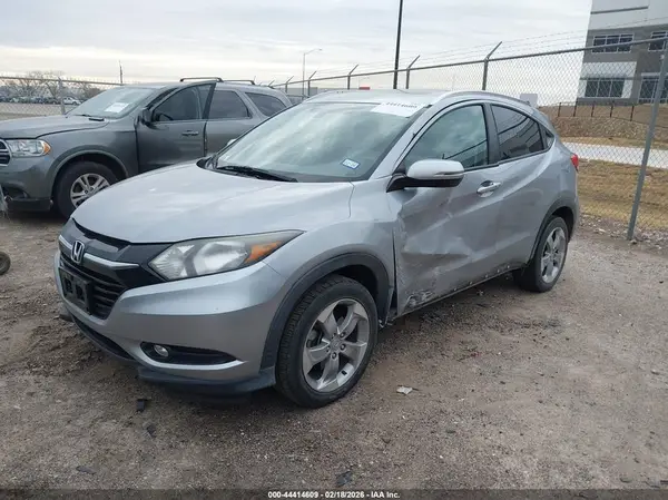3CZRU6H7XHM703379 2017 HONDA HR-V - Image 2