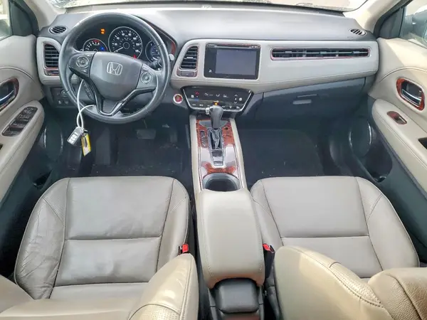 3CZRU6H7XHM704001 2017 HONDA HR-V - Image 8
