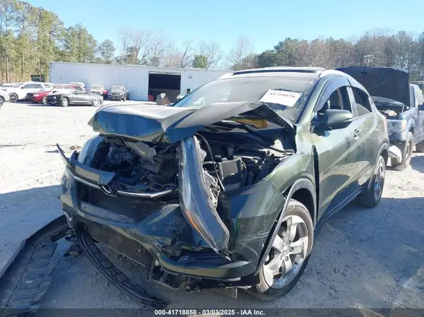 3CZRU6H7XHM711093 2017 HONDA HR-V - Image 2