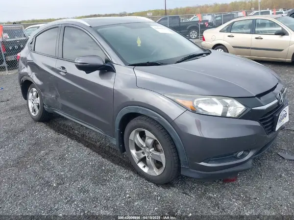 3CZRU6H7XHM715855 2017 HONDA HR-V - Image 1