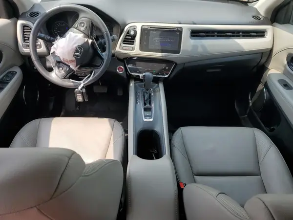 3CZRU6H7XHM718786 2017 HONDA HR-V - Image 8