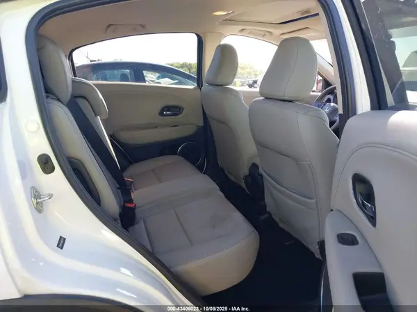 3CZRU6H7XHM723244 2017 HONDA HR-V - Image 8