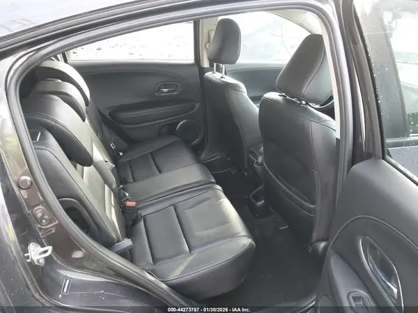 3CZRU6H7XHM733644 2017 HONDA HR-V - Image 8