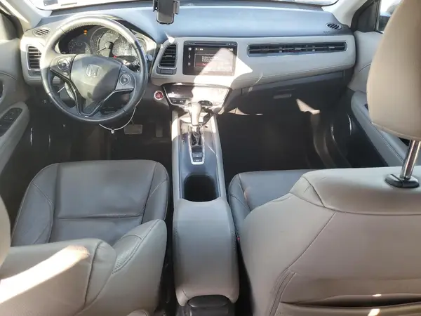 3CZRU6H7XHM733823 2017 HONDA HR-V - Image 8
