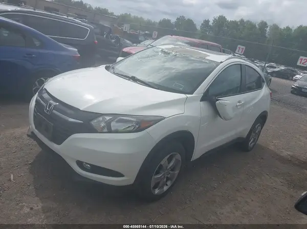 3CZRU6H7XHM734180 2017 HONDA HR-V - Image 2