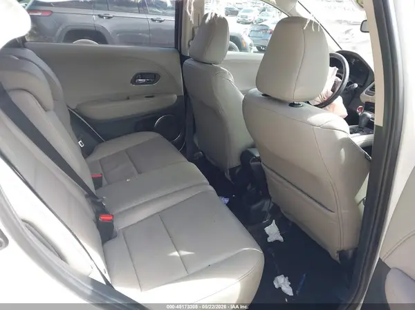 3CZRU6H7XJM708006 2018 HONDA HR-V - Image 8