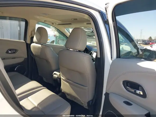 3CZRU6H7XJM709415 2018 HONDA HR-V - Image 8