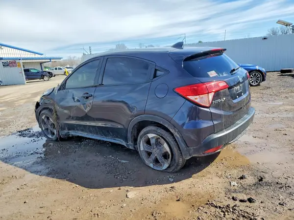 3CZRU6H7XJM715876 2018 HONDA HR-V - Image 2