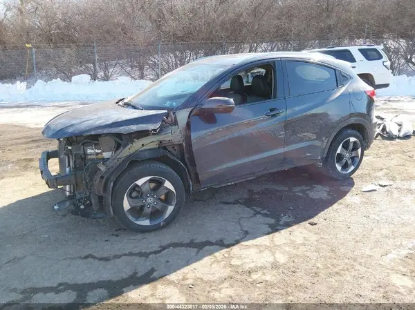 3CZRU6H7XJM719054 2018 HONDA HR-V - Image 2
