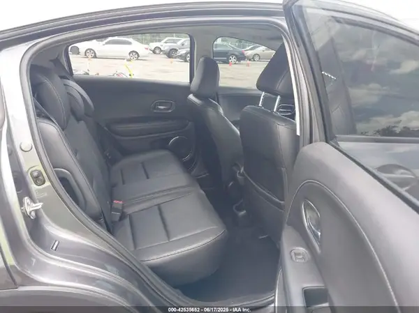3CZRU6H7XJM730216 2018 HONDA HR-V - Image 8